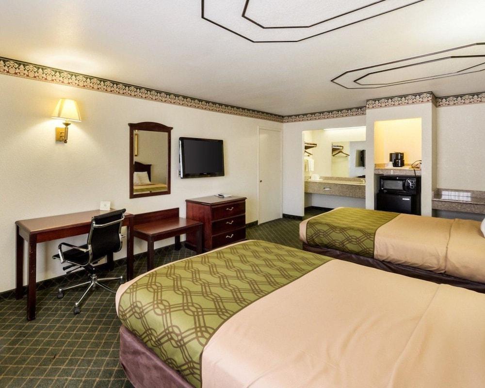 Three Rivers Executive Inn & Suites By Oyo Esterno foto